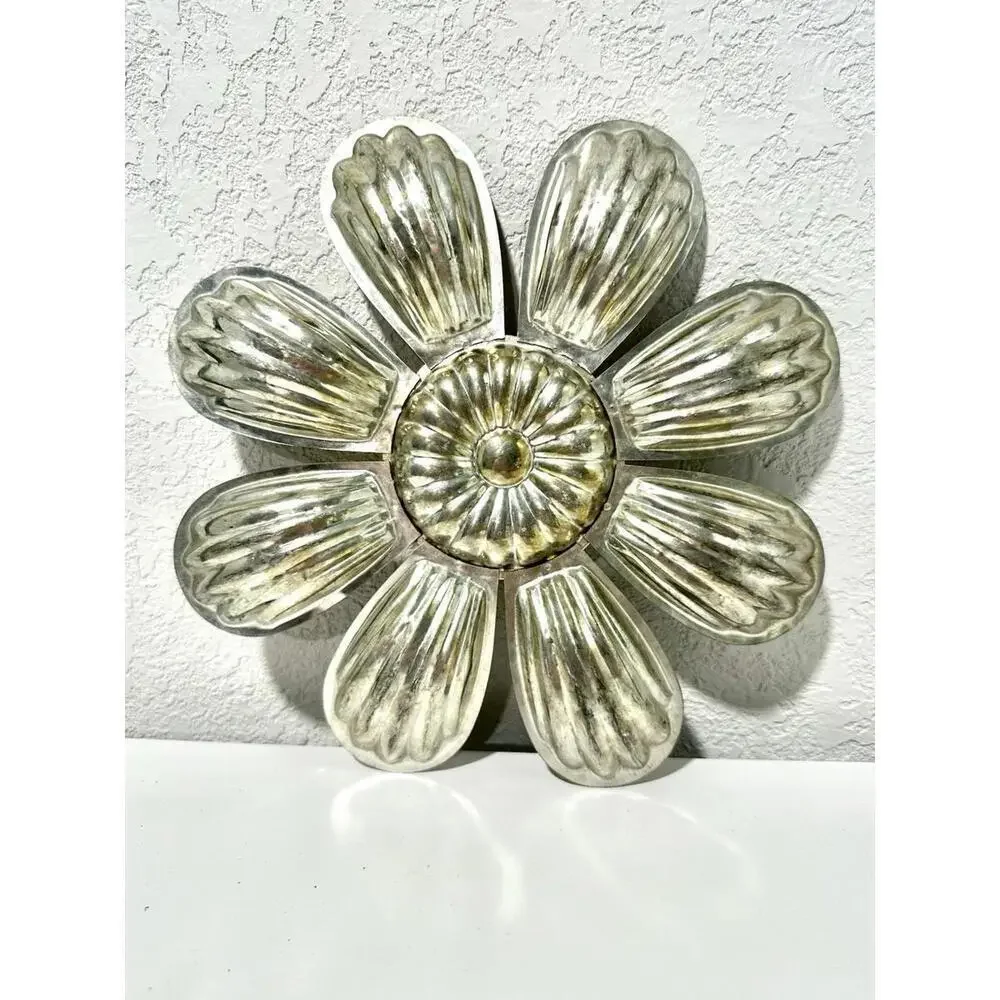 Vintage Tart Tin Daisy Flower Brass Color Stainless Steel Plate Serving Tray